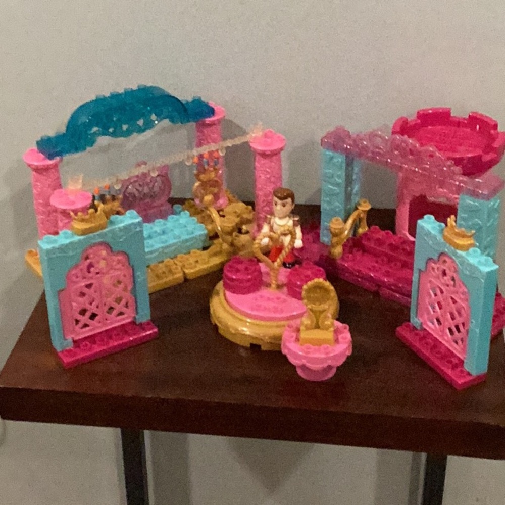 Mega Bloks Disney Princess Cinderella’s Ballroom